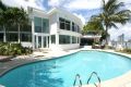 Island Jewel: Piscine